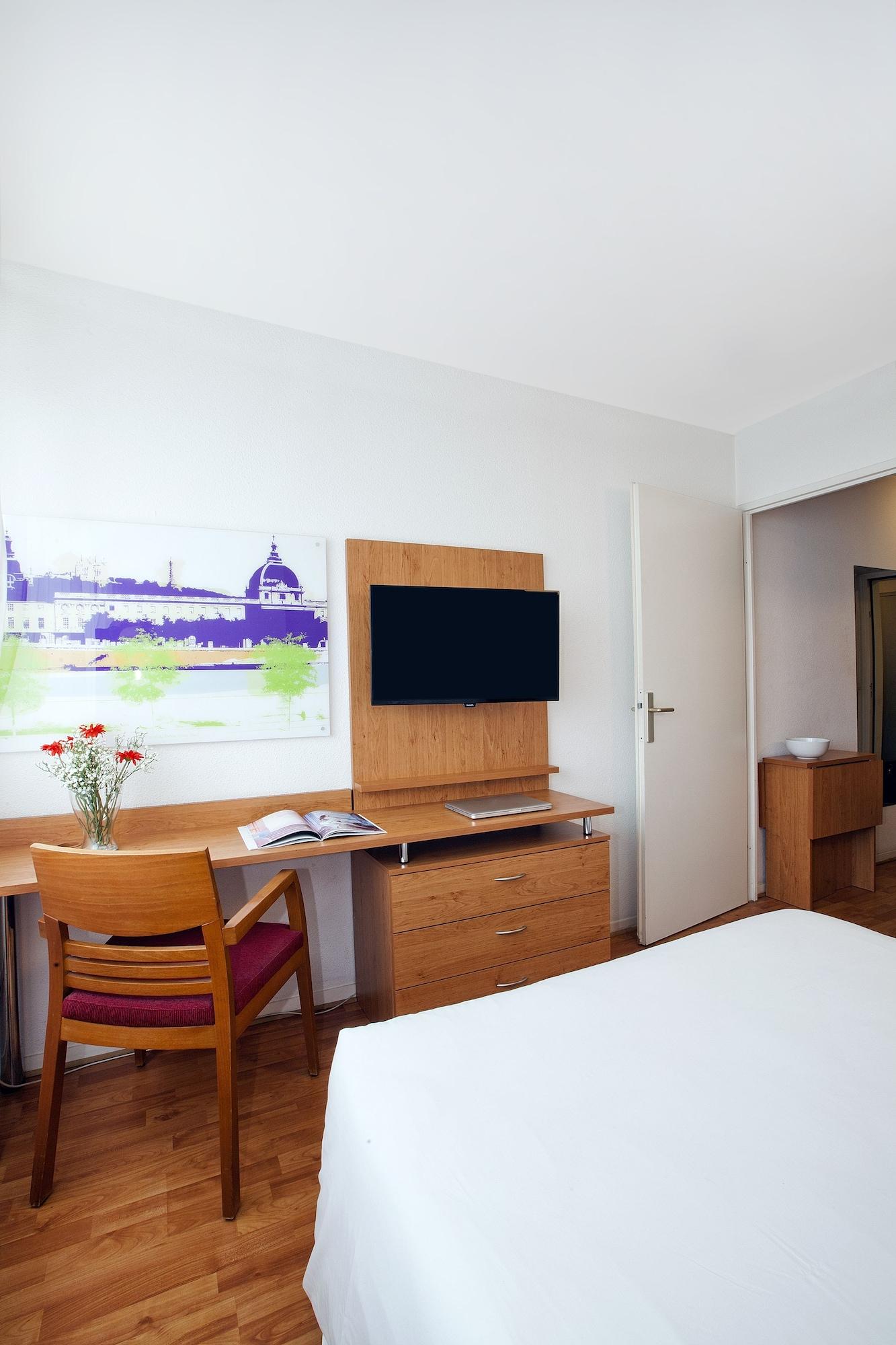 Sejours & Affaires Lyon Saint-Nicolas Zewnętrze zdjęcie